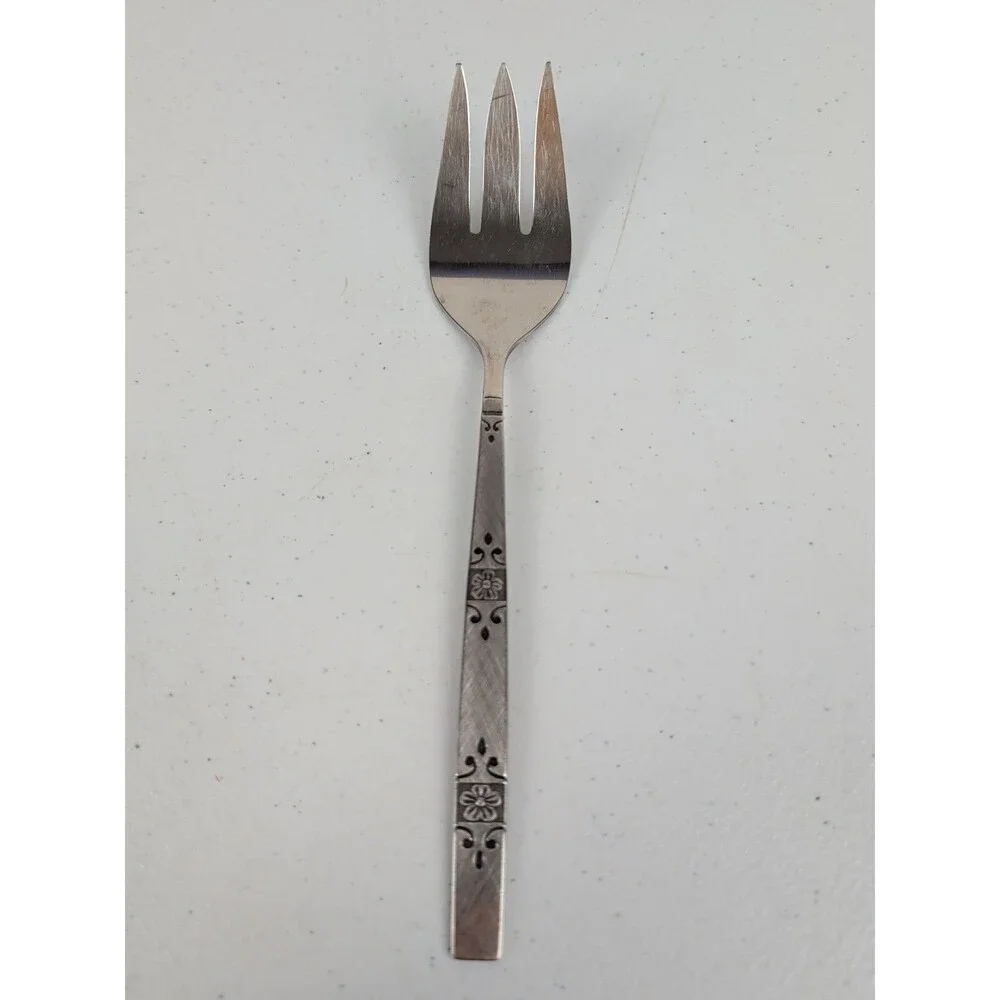 Oneida Orlando Serving Fork 8 1/2